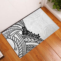 Black White Polynesia Tropical Flowers Rubber Doormat