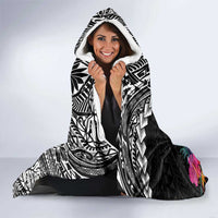 Black Nauru Hooded Blanket Naoero Map With Polynesian Tropical Flowers LT14 - Polynesian Pride