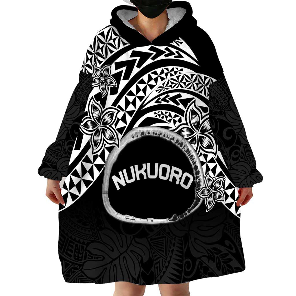 Personalised Pohnpei Nukuoro Micronesia Wearable Blanket Hoodie Polynesian Tattoo Curves Black Version LT14 - Polynesian Pride