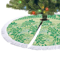Lime Green Hibiscus Monstera Seamless Kakau Hawaii Tree Skirt