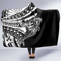Black White Marquesas Islands Hooded Blanket Marquesan Matatiki Hammerhead Shark Patutiki LT14 One Size Black - Polynesian Pride