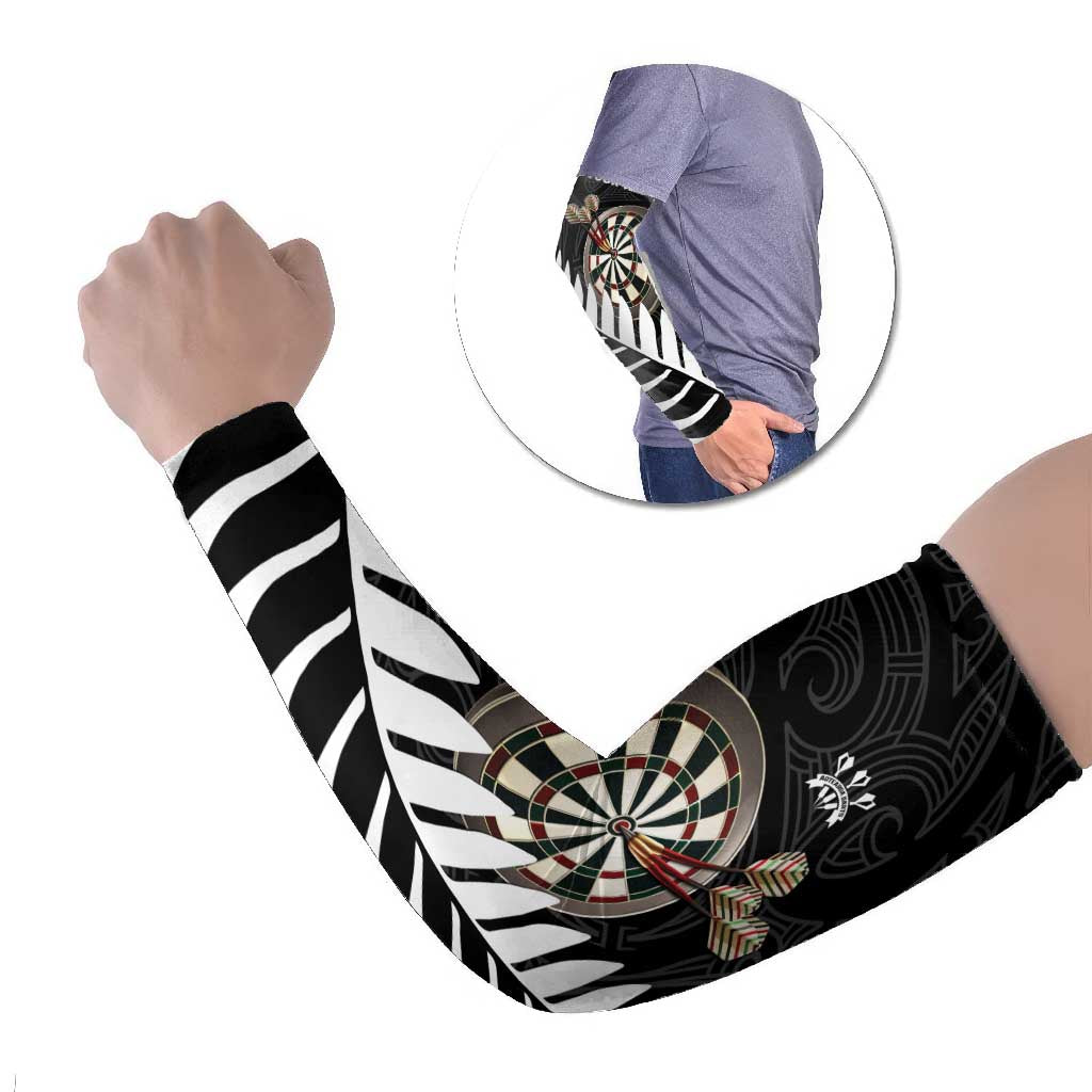Personalised New Zealand Darts Arm Sleeves Silver Fern Aotearoa Maori Pattern LT14 Set of 2 Black - Polynesian Pride