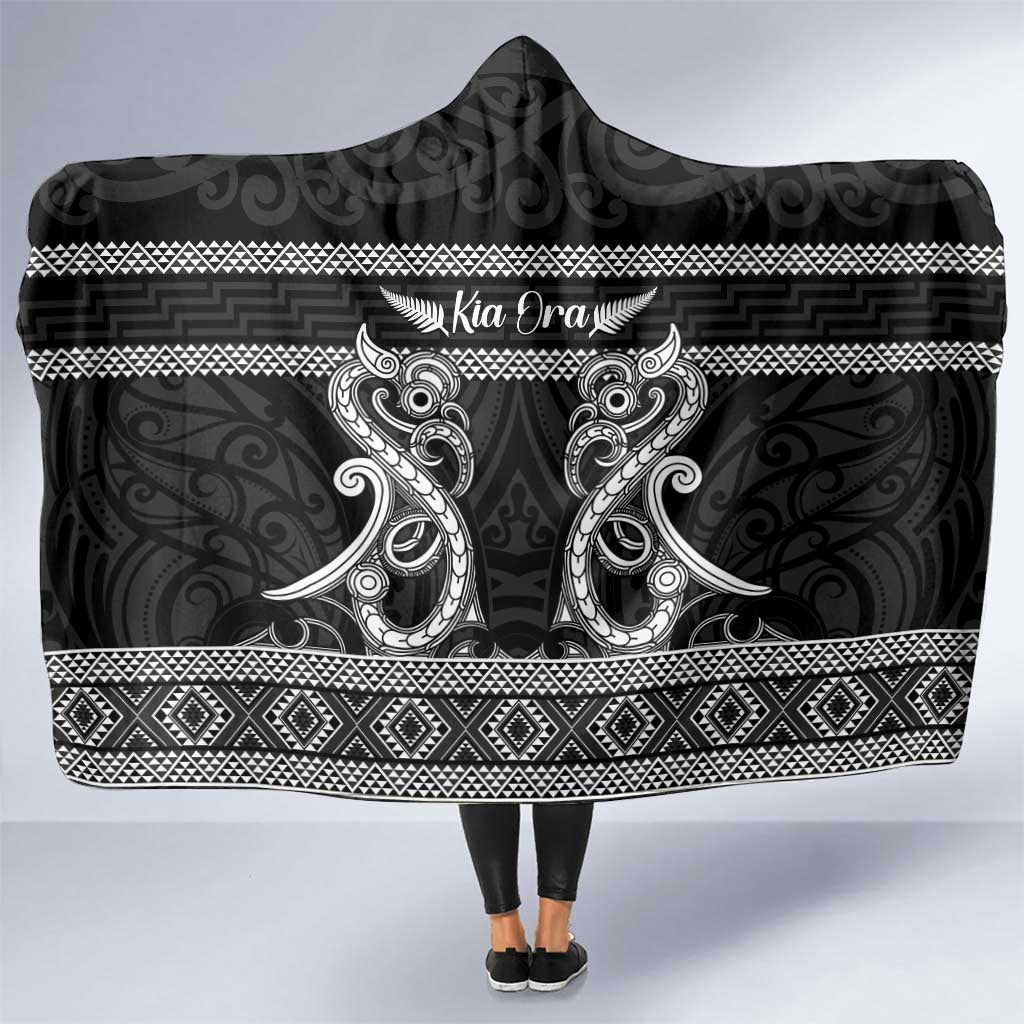 Kia Ora New Zealand Hooded Blanket Maori Language Week Pango Taniko Motif LT14 One Size Black - Polynesian Pride