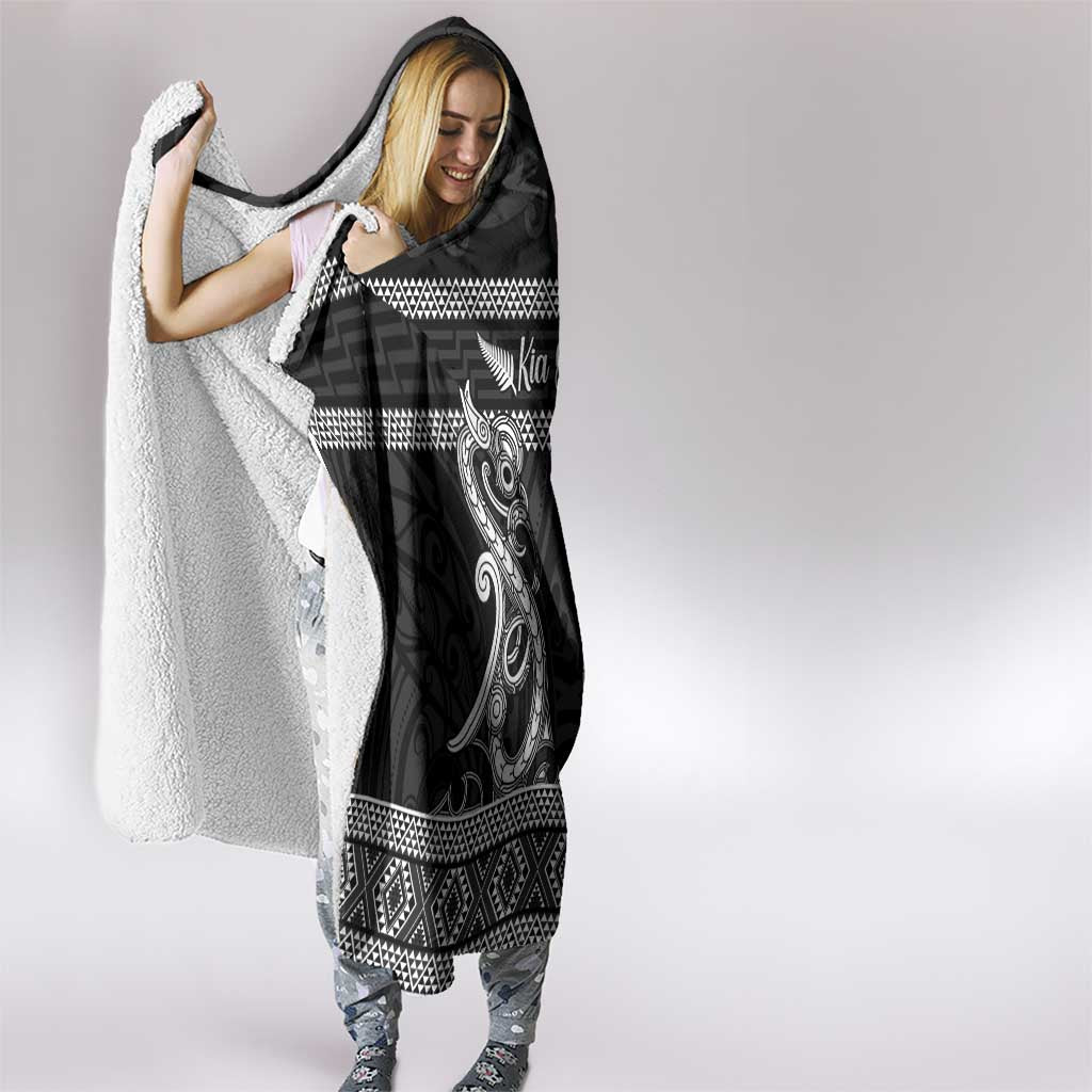 Kia Ora New Zealand Hooded Blanket Maori Language Week Pango Taniko Motif LT14 - Polynesian Pride