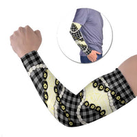 Black Palaka Hawaii Arm Sleeves Kukui Nut Pikake Lei Hawaiian Tapa Pattern LT14 Set of 2 Black - Polynesian Pride