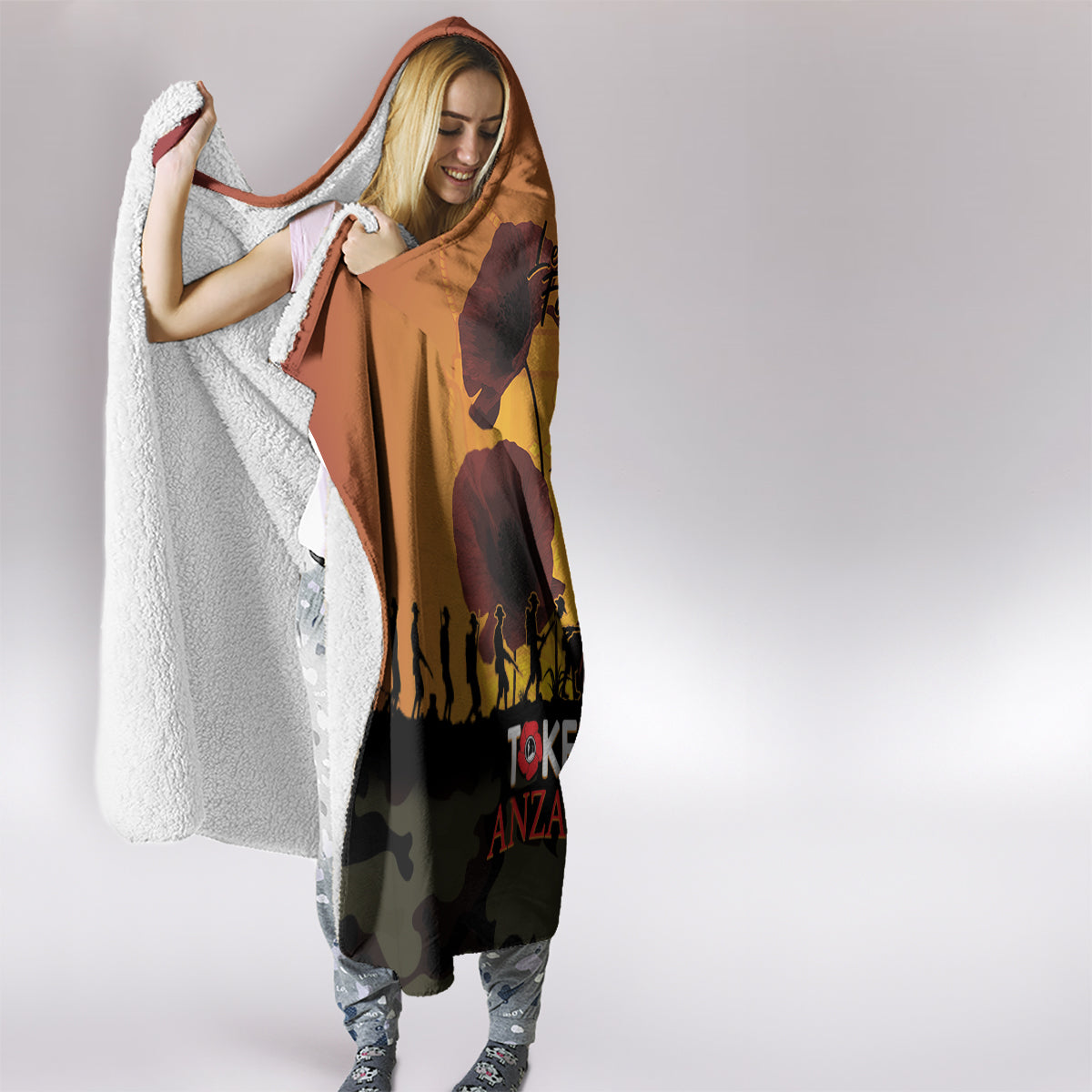 Tokelau ANZAC Day Hooded Blanket Camouflage With Poppies Lest We Forget LT14 - Polynesian Pride