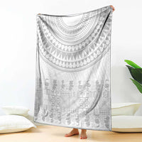 Niue White Sunday Blanket Tapu Fanau Ia Puakenikeni Hiapo Pattern LT14 - Polynesian Pride