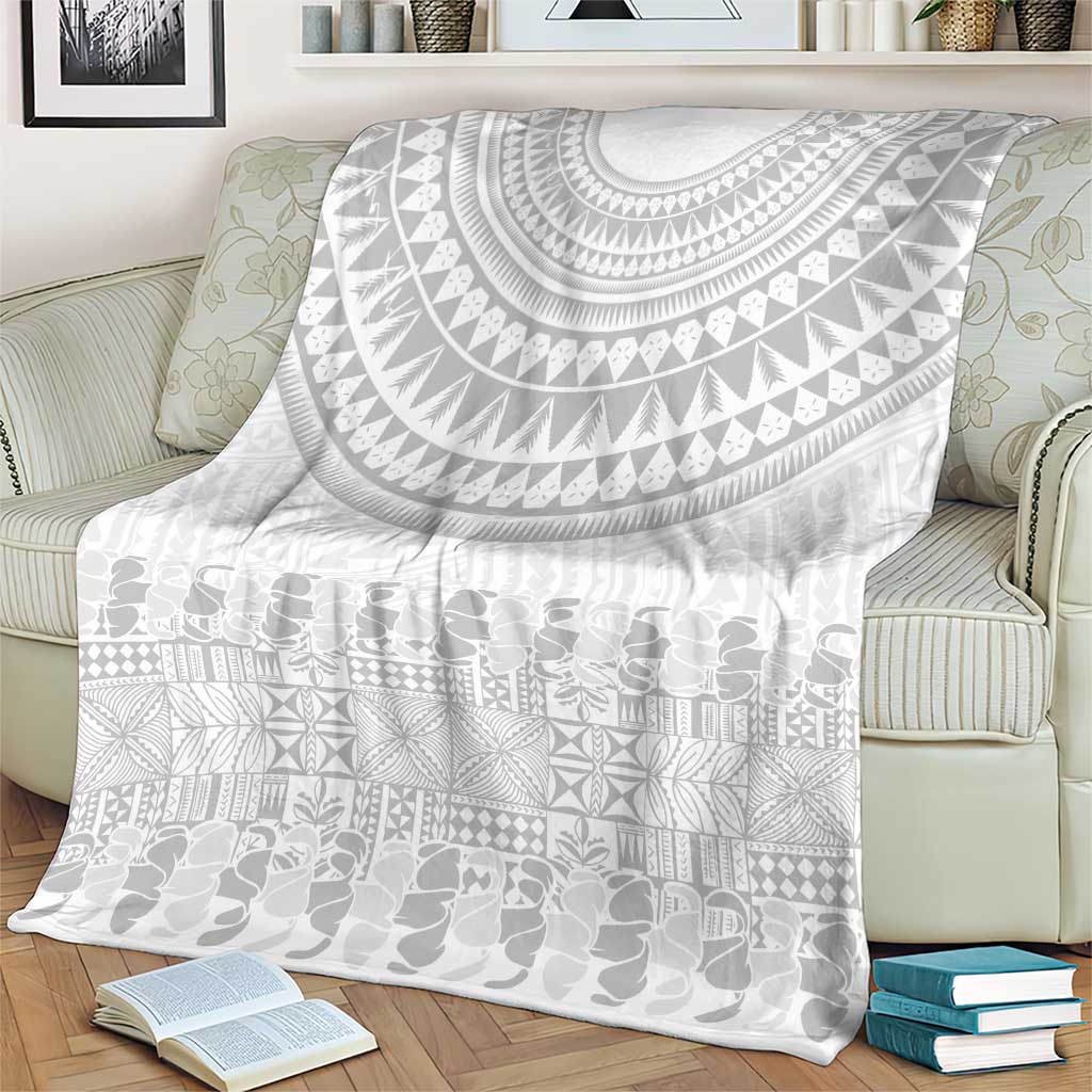 Niue White Sunday Blanket Tapu Fanau Ia Puakenikeni Hiapo Pattern LT14 - Polynesian Pride