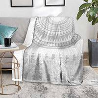 Niue White Sunday Blanket Tapu Fanau Ia Puakenikeni Hiapo Pattern LT14 - Polynesian Pride