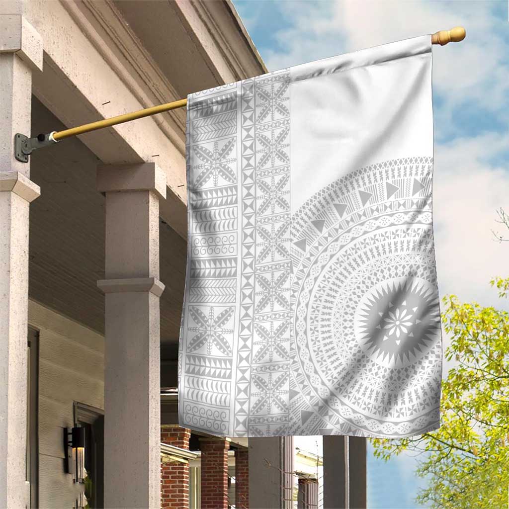 Niue White Sunday Garden Flag Half Hiapo Pattern Vibes LT14 House Flag White - Polynesian Pride