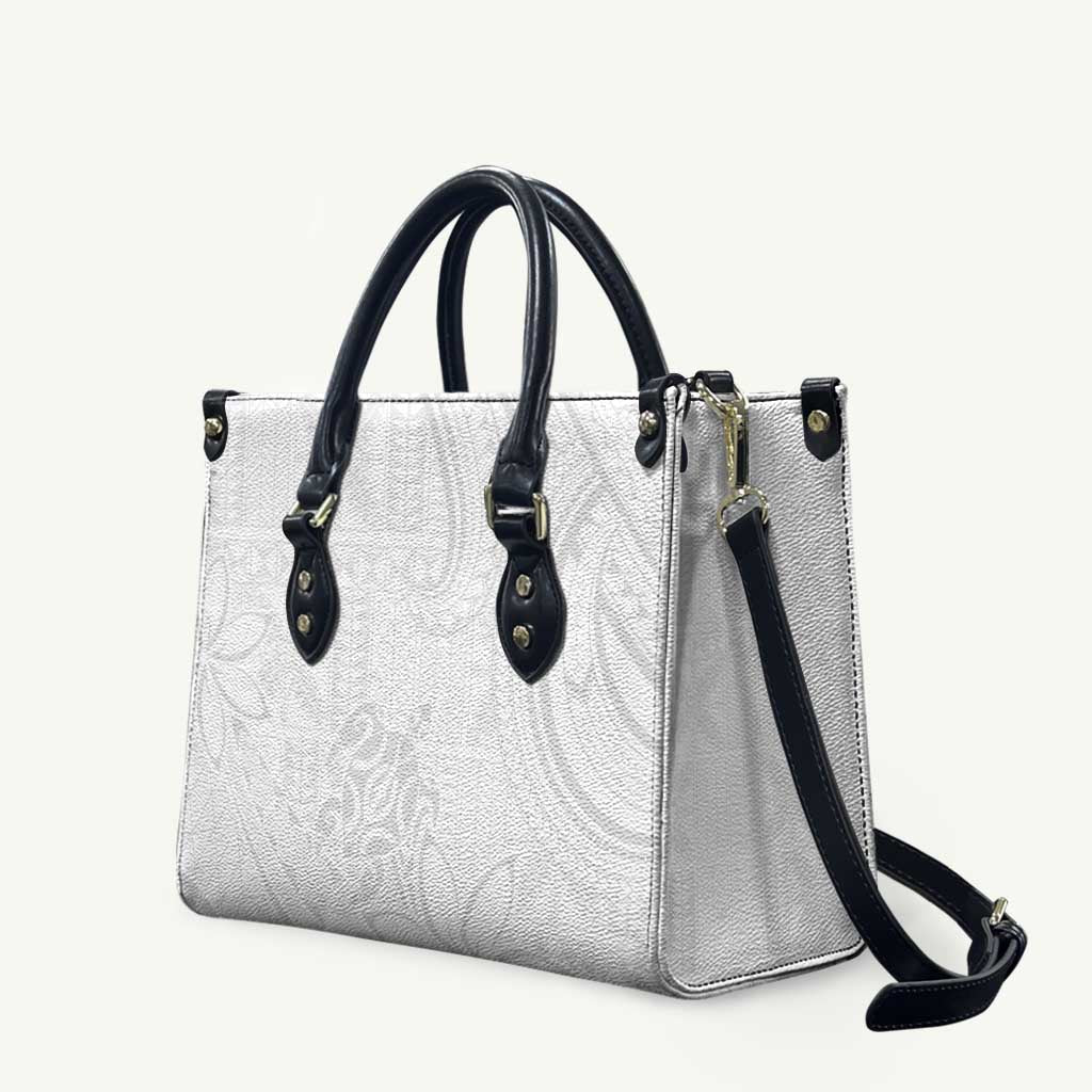 Tapu Fanau Ia Niue Leather Bag Happy White Sunday Unique Hiapo LT14 White - Polynesian Pride