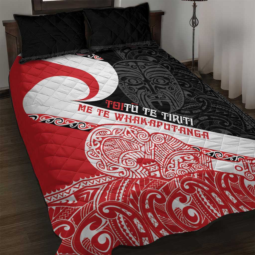 Toitu Te Tiriti Me Te Whakaputanga Quilt Bed Set Maori Wahaika With Haka Face LT14 Red - Polynesian Pride