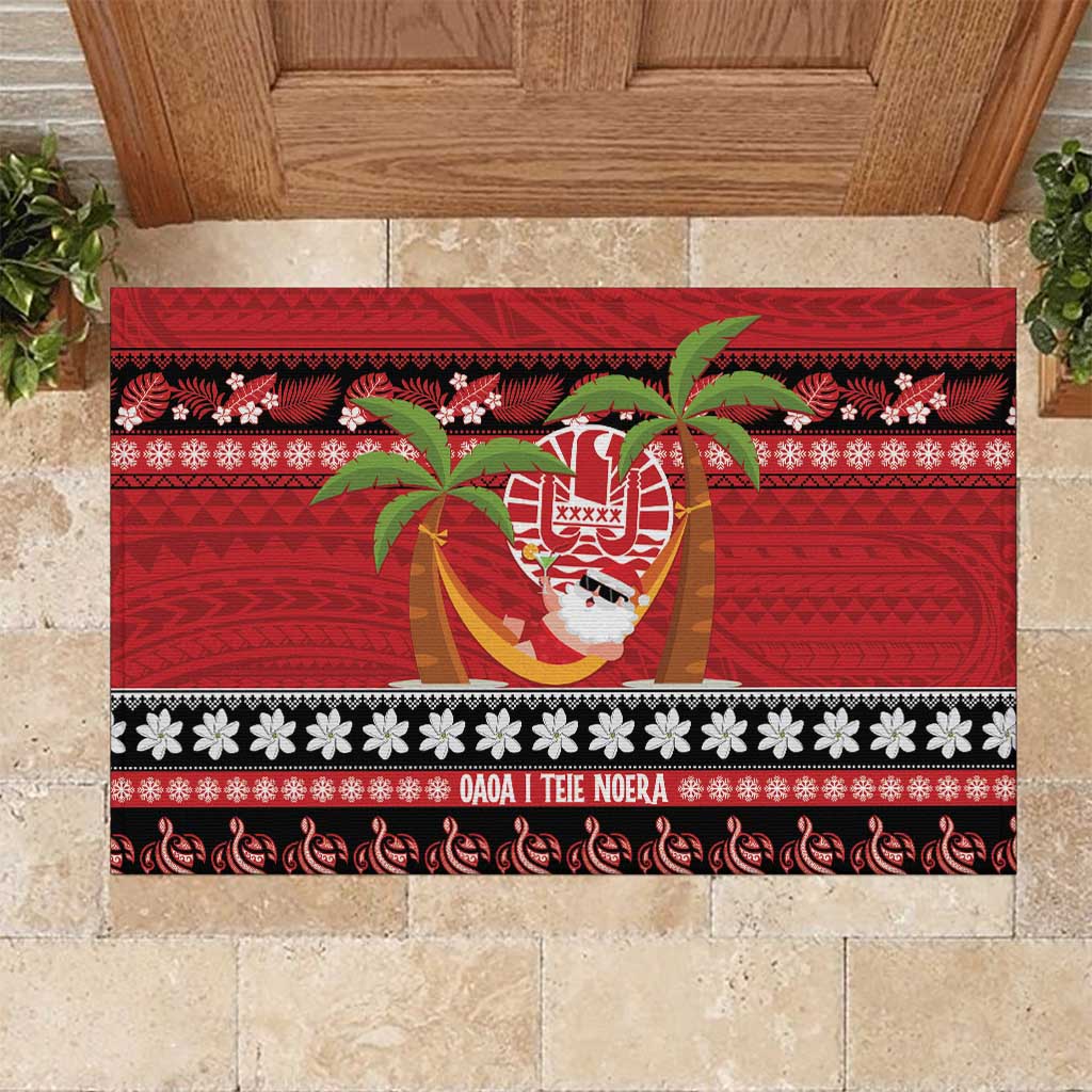 French Polynesia Christmas Rubber Doormat Tiare Chilling Santa Oaoa I teie Noera LT14 Red - Polynesian Pride