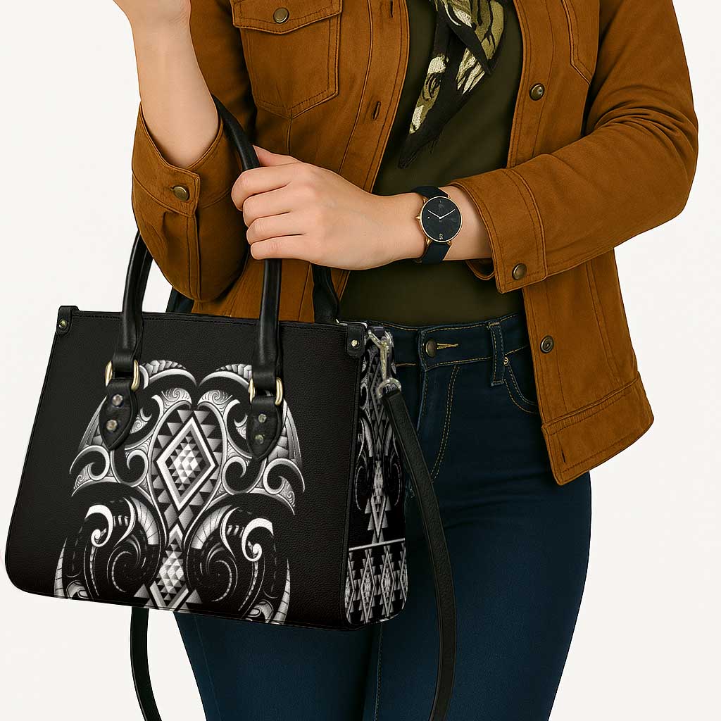 Black Ngaru Taniko With Aotearoa Maori Tattoo Leather Bag LT14 - Polynesian Pride