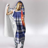 Nauru Christmas Hooded Blanket Cute Santa Coat Of Arms Merry Xmas LT14 - Polynesian Pride