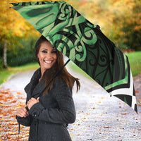Green Aotearoa Umbrella Taniko Motifs With Paua Shell Kowhaiwhai LT14 - Polynesian Pride