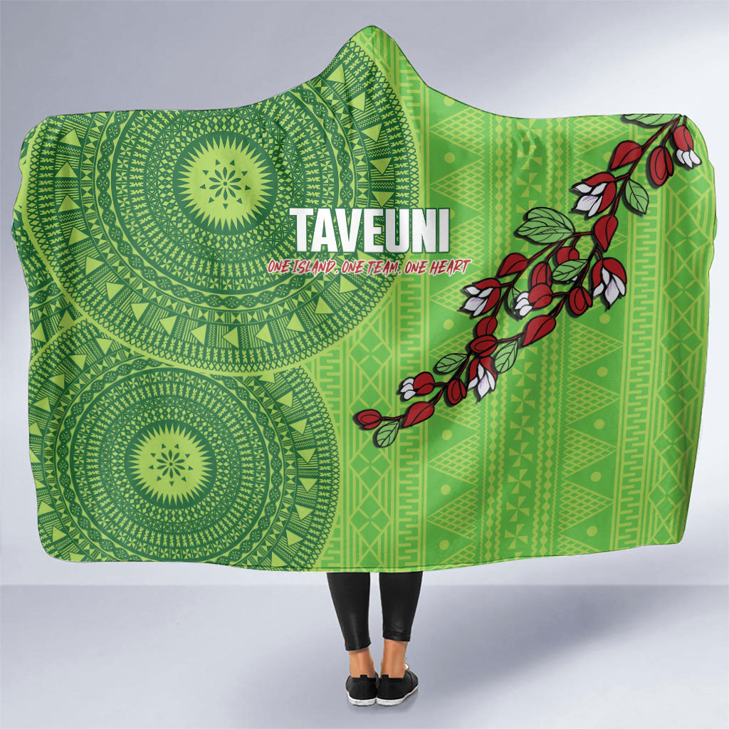Taveuni Fiji 2026 Rugby Hooded Blanket Tagimoucia Fijian Tapa Pattern LT14 One Size Green - Polynesian Pride