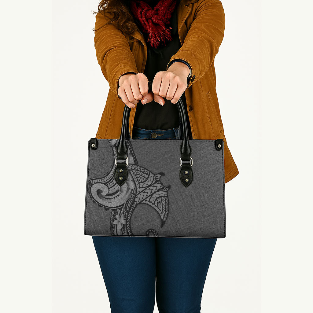 Polynesia Manta Ray Tattoo Leather Bag Tropical Plumeria Gray Polynesian Pattern LT14 - Polynesian Pride