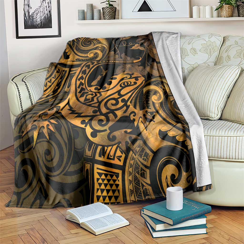 New Zealand Tuatara Blanket Aotearoa Maori Clematis Flowers - Gold LT14 Gold - Polynesian Pride