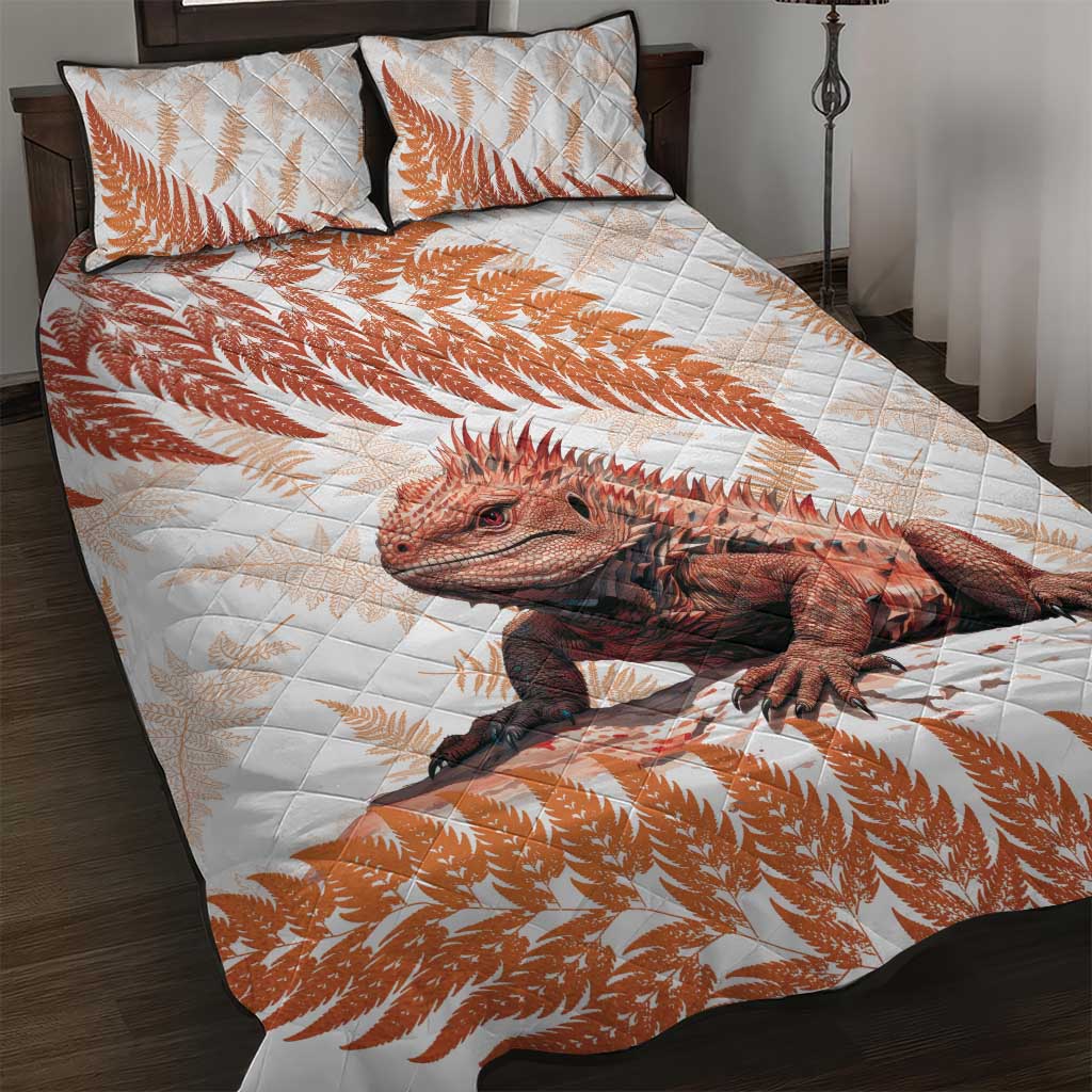 Red New Zealand Tuatara Quilt Bed Set Aotearoa Sphenodon Punctatus Silver Fern