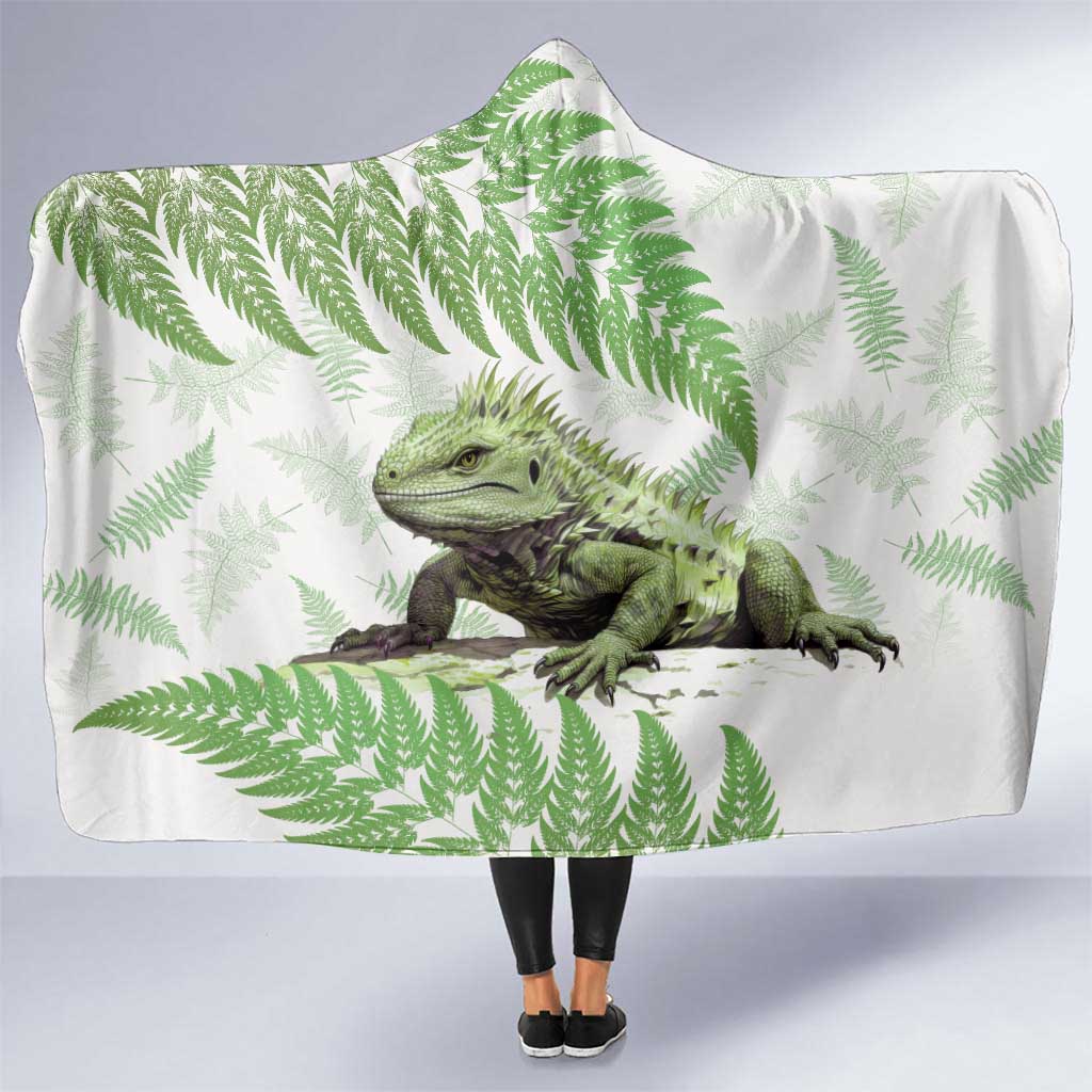 Green New Zealand Tuatara Hooded Blanket Aotearoa Sphenodon Punctatus Silver Fern