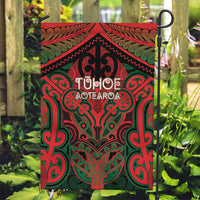 Aotearoa Iwi Tuhoe Garden Flag Maori Kowhaiwhai Pattern LT19 Garden Flag Red - Polynesian Pride