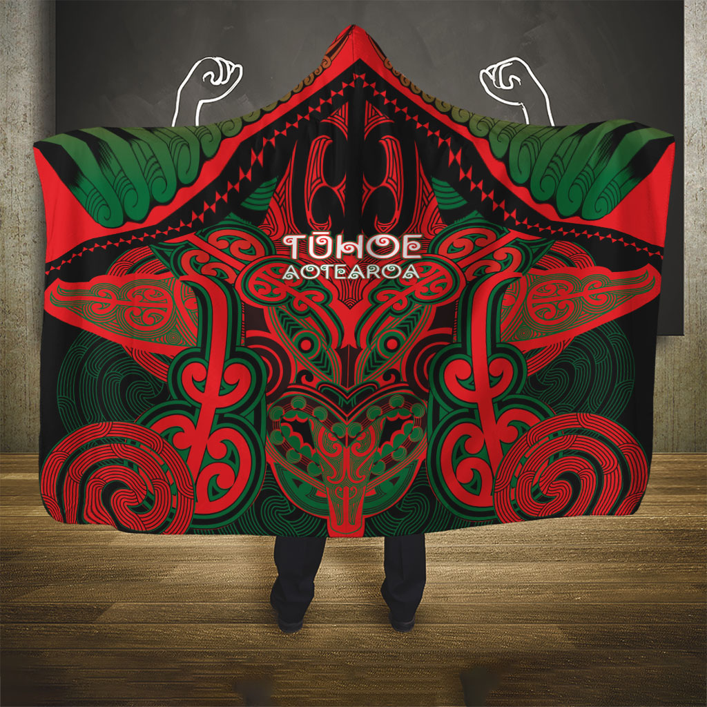 Aotearoa Iwi Tuhoe Hooded Blanket Maori Kowhaiwhai Pattern LT19 - Polynesian Pride