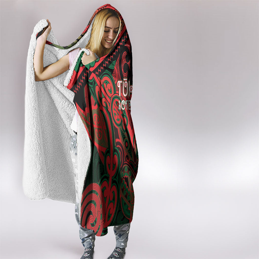 Aotearoa Iwi Tuhoe Hooded Blanket Maori Kowhaiwhai Pattern LT19 - Polynesian Pride