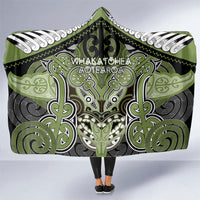Aotearoa Iwi Whakatohea Hooded Blanket Maori Kowhaiwhai Pattern LT19 One Size Olive Green - Polynesian Pride