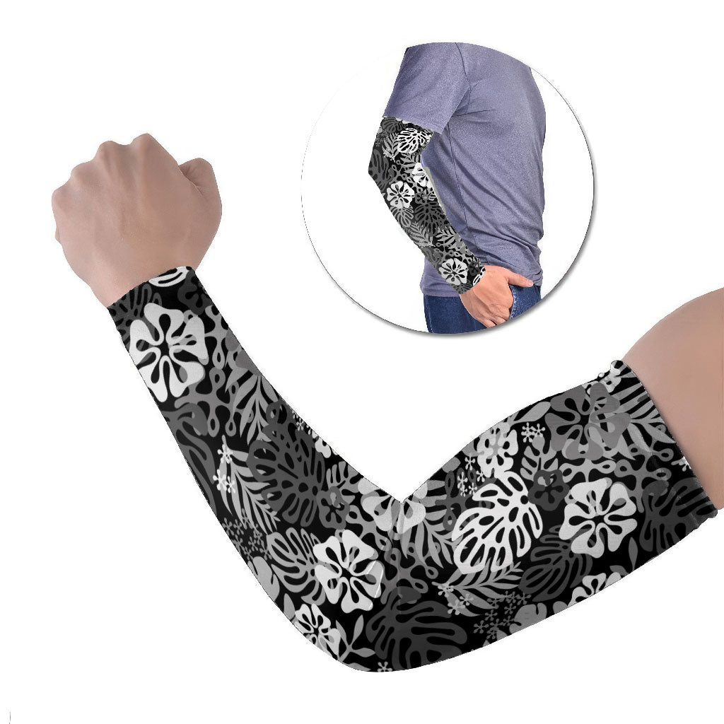 Black Aloha Hawaiian Arm Sleeves Monstera Hibiscus Tropical Pattern LT19 Set of 2 Black - Polynesian Pride