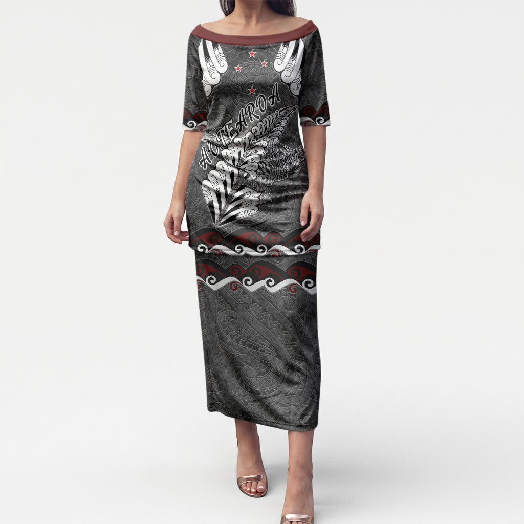 New Zealand Weka Personalised Puletasi Aotearoa Hen Silver Fern Maori Pattern LT22 Long Dress Black - Polynesian Pride