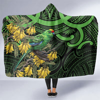 New Zealand Parakeet Bird Hooded Blanket Maori Kakariki Kowhai Maori Pattern LT22 One Size Green - Polynesian Pride