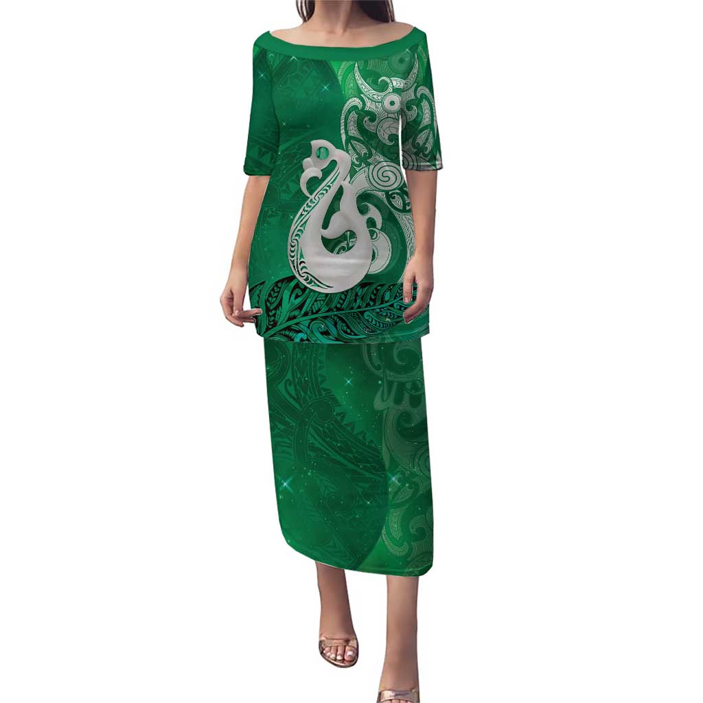 New Zealand Matariki Puletasi Maori Manaia Galaxy Silver Fern Green Color LT22 Long Dress Green - Polynesian Pride