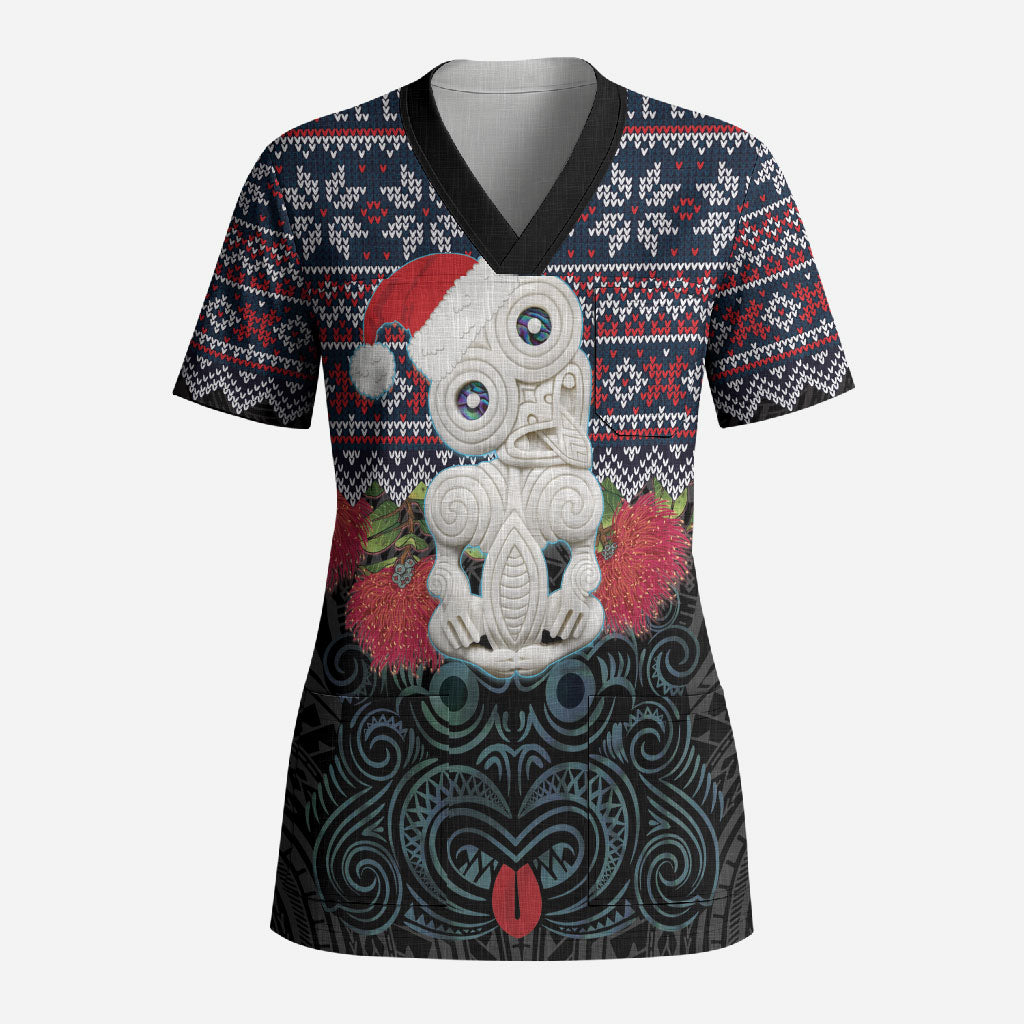 New Zealand Hei Tiki Christmas In July Scrub Top Pohutukawa Santa Xmas Polynesian Pattern LT22 Adult Black - Polynesian Pride