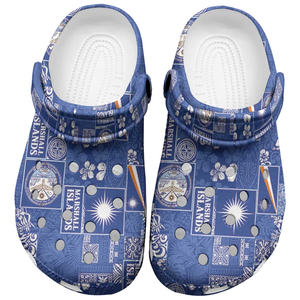 Marshall Islands Merry Christmas Clogs Shoes Pacific Patchwork Xmas Vibes LT9 Blue - Polynesian Pride