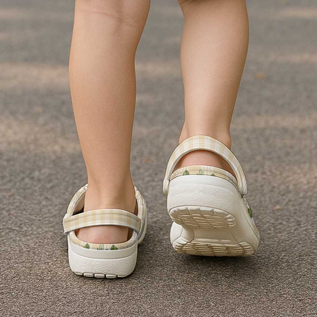 Squares Maile Leaf Clogs Shoes Beige Palaka Hawaiian Quilt Pattern LT9 - Polynesian Pride