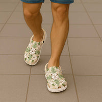 Squares Maile Leaf Clogs Shoes Beige Palaka Hawaiian Quilt Pattern LT9 - Polynesian Pride