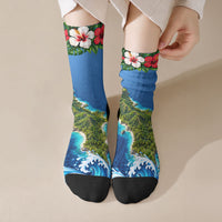 Guam Tropical Island Crew Socks Hibiscus Floral Ocean Waves TS04 Crew Socks Blue Red - Polynesian Pride