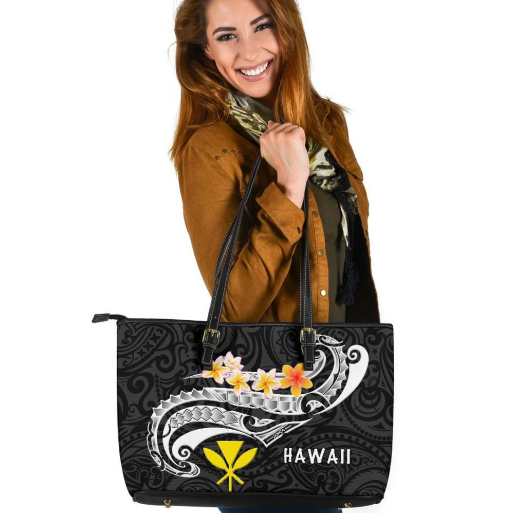 Hawaii Leather Tote Bag - Kanaka Maoli Polynesian Patterns Plumeria (Black) Black - Polynesian Pride