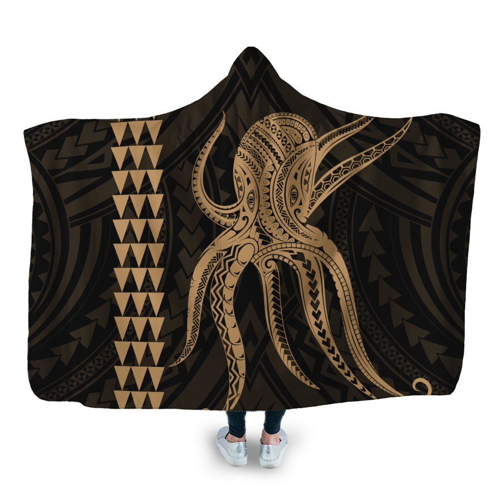 Hawaii Octopus KaKau Polynesian Hooded Blanket - Gold - AH Hooded Blanket White - Polynesian Pride