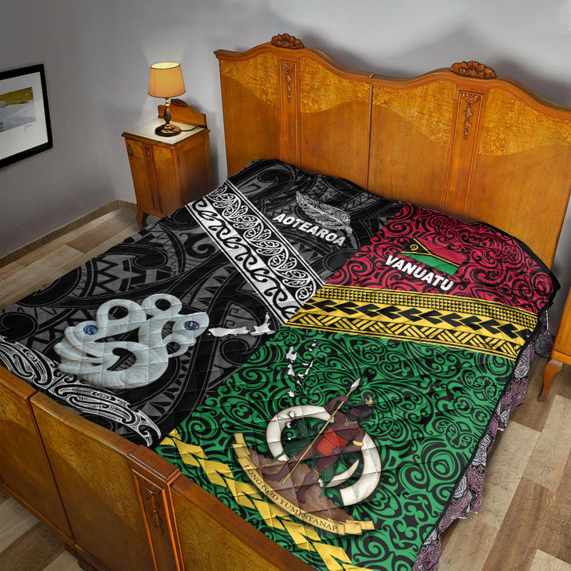 New Zealand And Vanuatu Premium Quilt Together - Black LT8 - Polynesian Pride