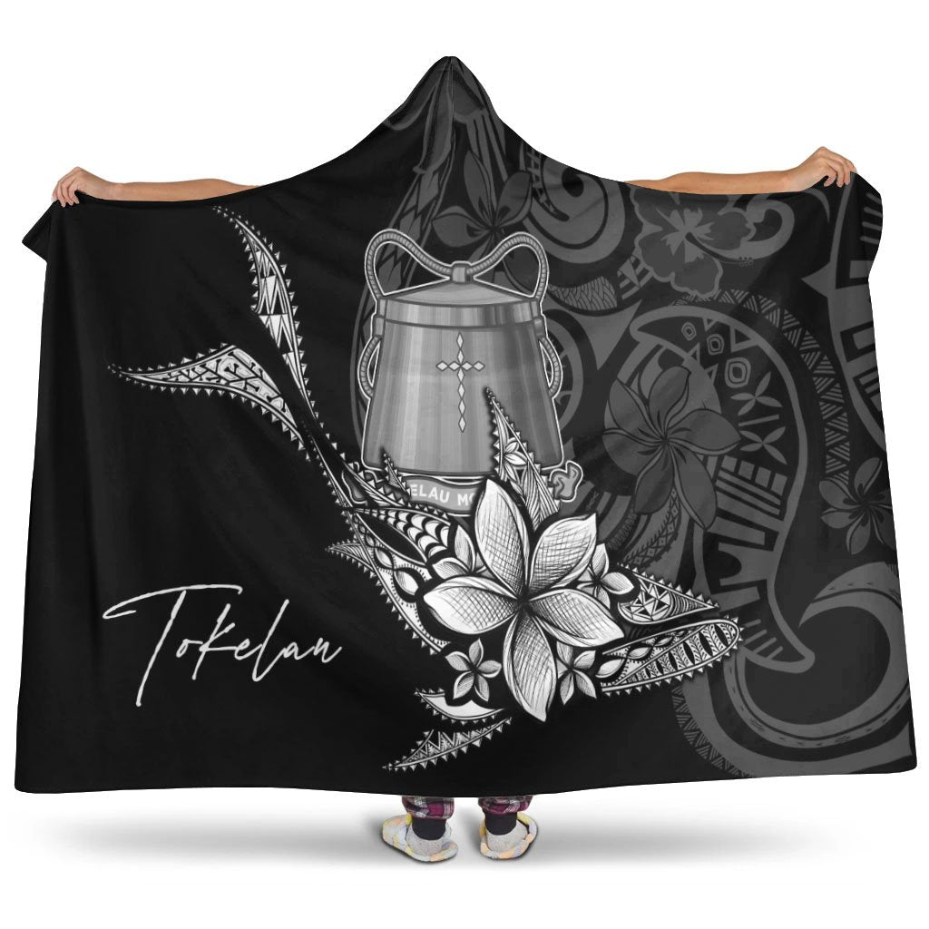 Tokelau Hooded Blanket - Fish With Plumeria Flowers Style Hooded Blanket Black - Polynesian Pride