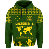 Federated States of Micronesia United Nations Day Hoodie Green Simple World Map Version LT9 Pullover Hoodie Green - Polynesian Pride