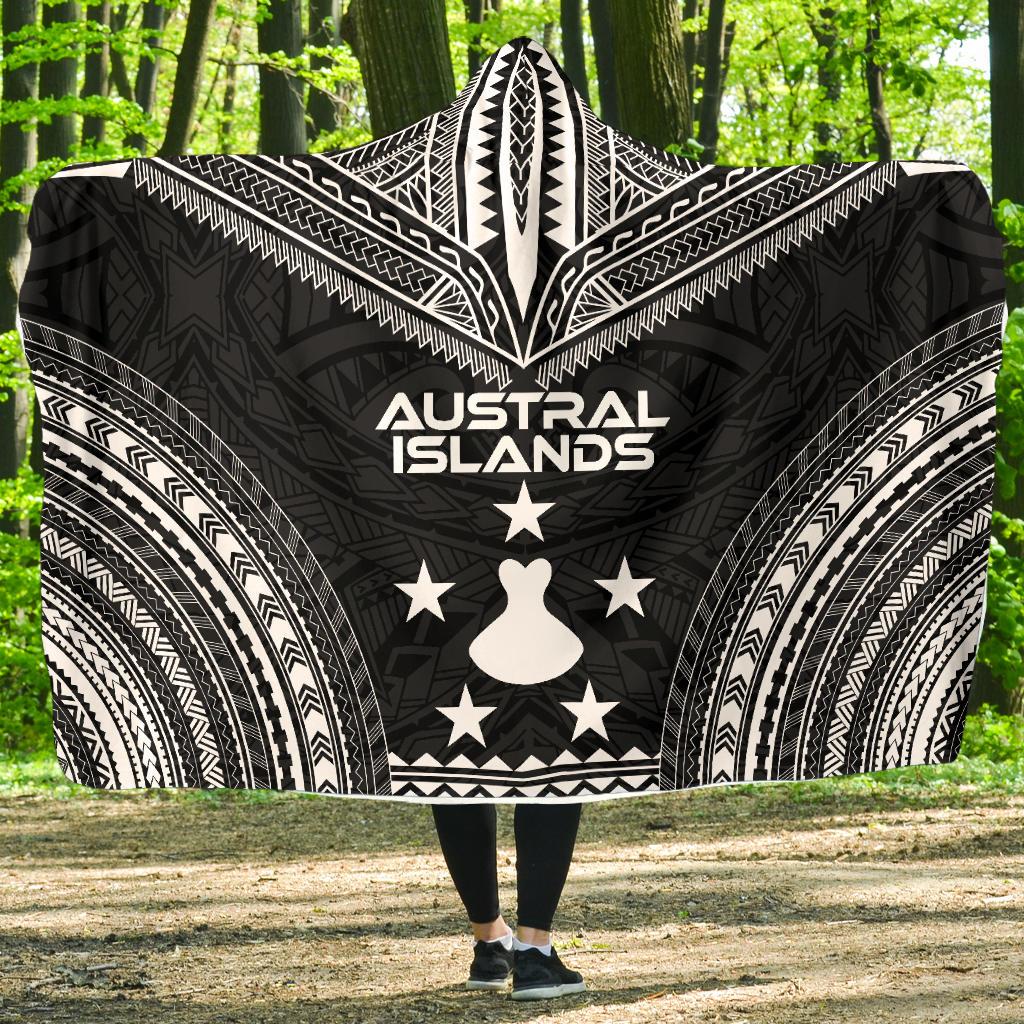 Austral Islands Polynesian Chief Hooded Blanket - Black Version Hooded Blanket Black - Polynesian Pride