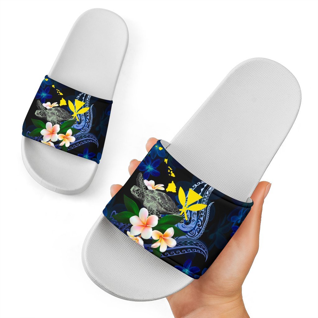 Hawaii Polynesian Slide Sandals - Turtle With Plumeria Flowers White - Polynesian Pride