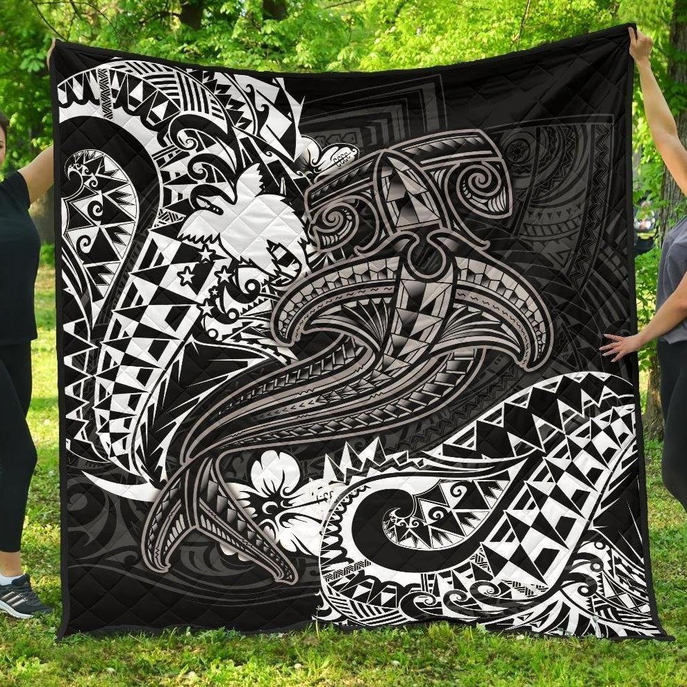 Papua New Guinea Premium Quilt - White Shark Polynesian Tattoo - Polynesian Pride