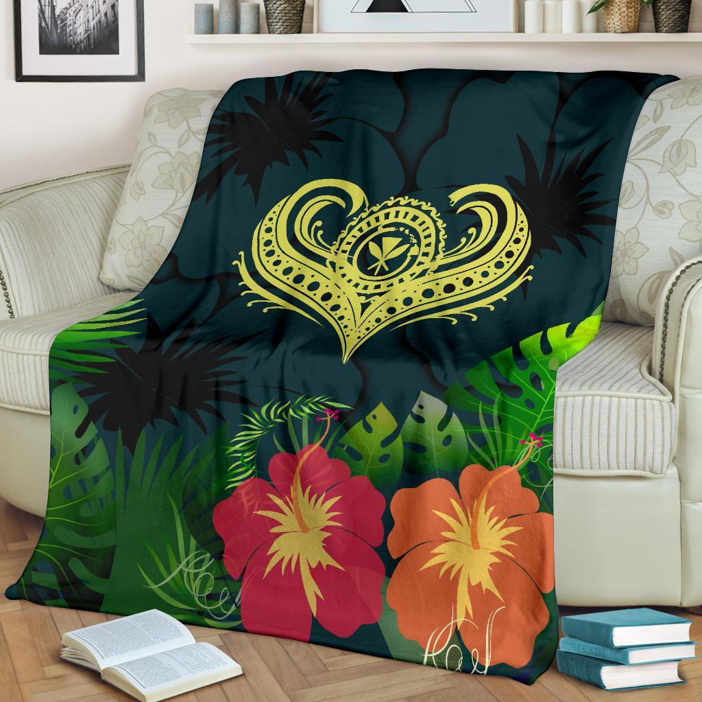 Polynesian Hawaii Kanaka Maoli Premium Blanket - Heart with Hibiscus White - Polynesian Pride