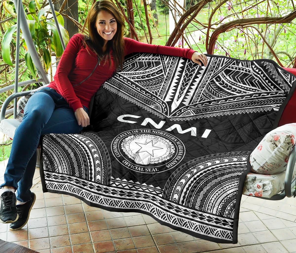 Northern Mariana Islands Premium Quilt - CNMI Seal Polynesian Chief Black Version - Polynesian Pride