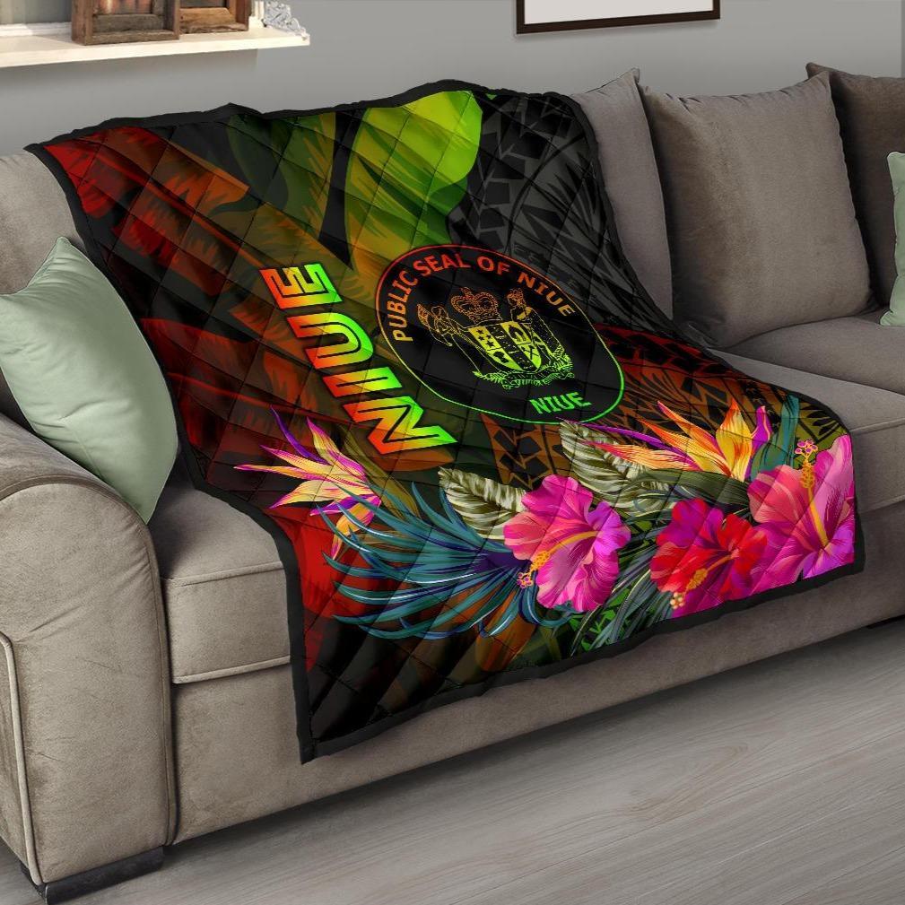 Niue Polynesian Premium Quilt - Hibiscus and Banana Leaves - Polynesian Pride