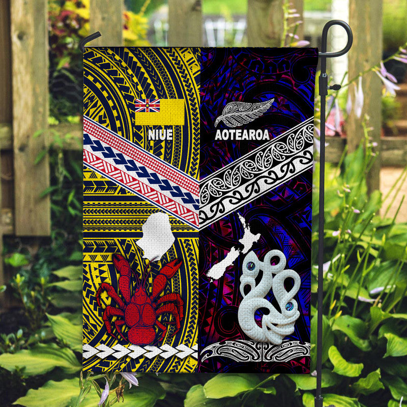 New Zealand And Niue Flag Together - Purple LT8 House Flag - Polynesian Pride